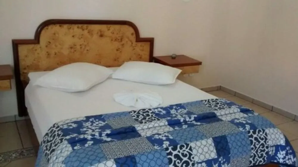 Pousada 4 Estacoes Caldas Novas Πανδοχείο